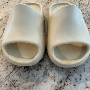 Yeezy Slides